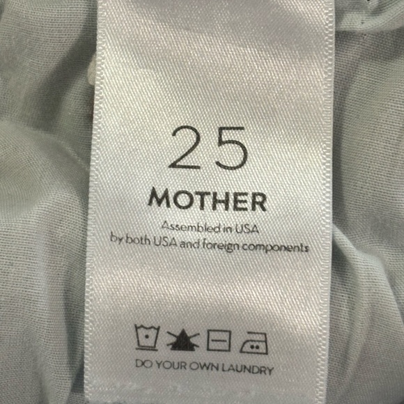 Mother Denim  High Waisted Looker Ankle Fray
Tongue in Chic size 25 - Picture 8 of 13